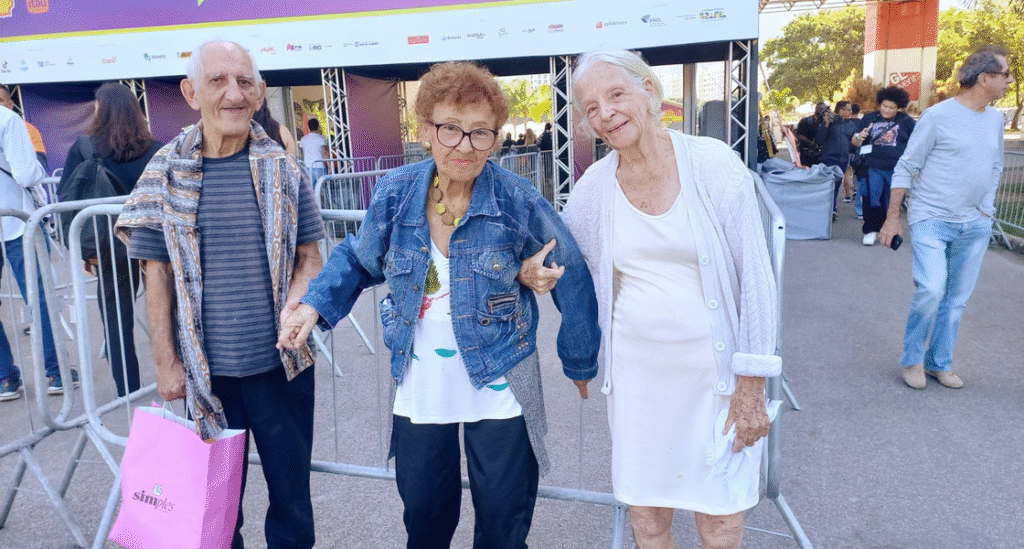 Distração que faz bem para idosos